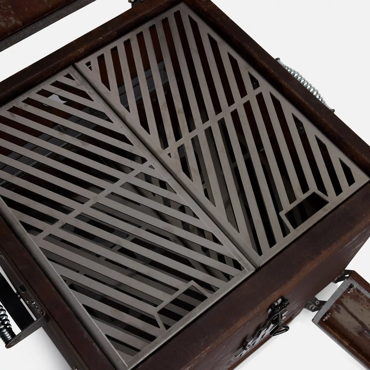 Roughneck Replacement Cooking Grates (Qty 2) 1