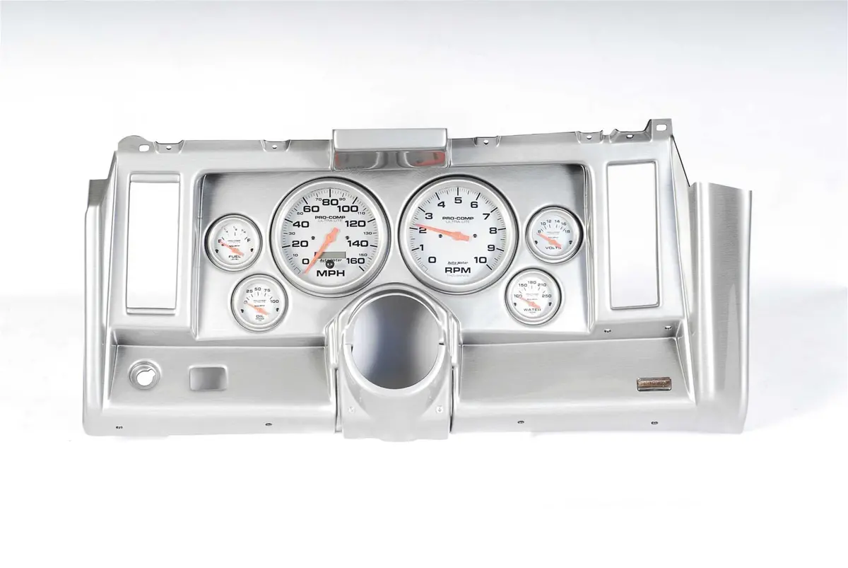Classic Thunder Road Instrument Panel With Autometer Gauges – 101690322 1